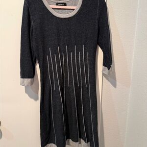 Nine West Charcoal and Light Gray Knit Top